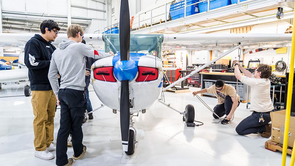 Aviation career event connecting students and job seekers with employers