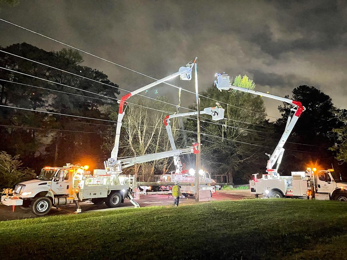 Electrical Lineman Dangers