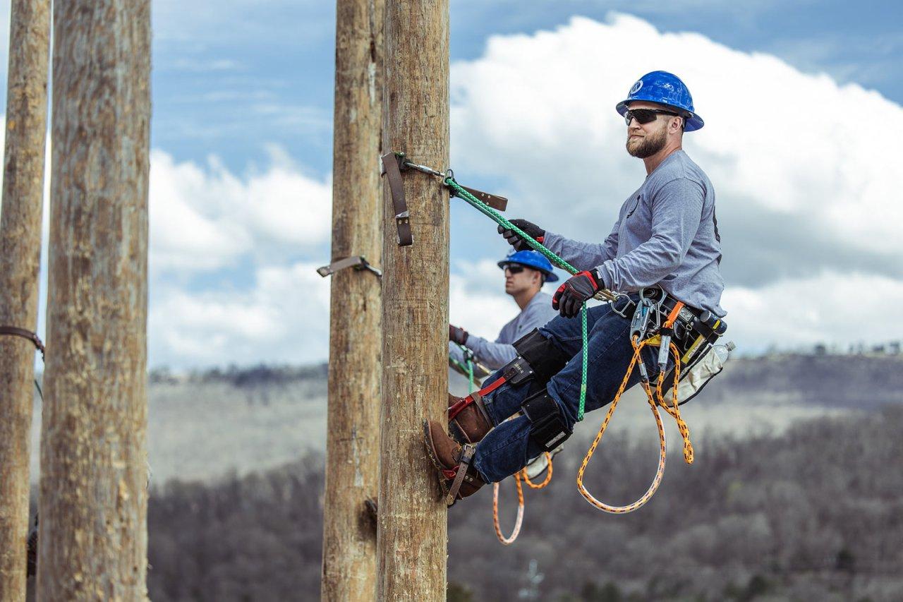Lineman career recommendation for Facebook outreach